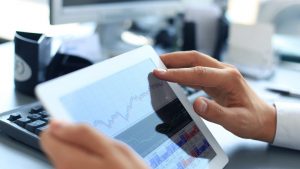 如何从信用卡或信用额度中获得现金预付款？